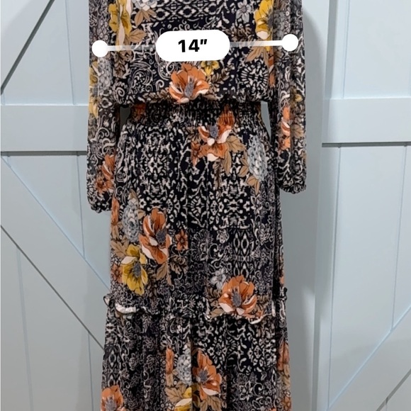 Stella and Julie Semi dress - Picture 3 of 9